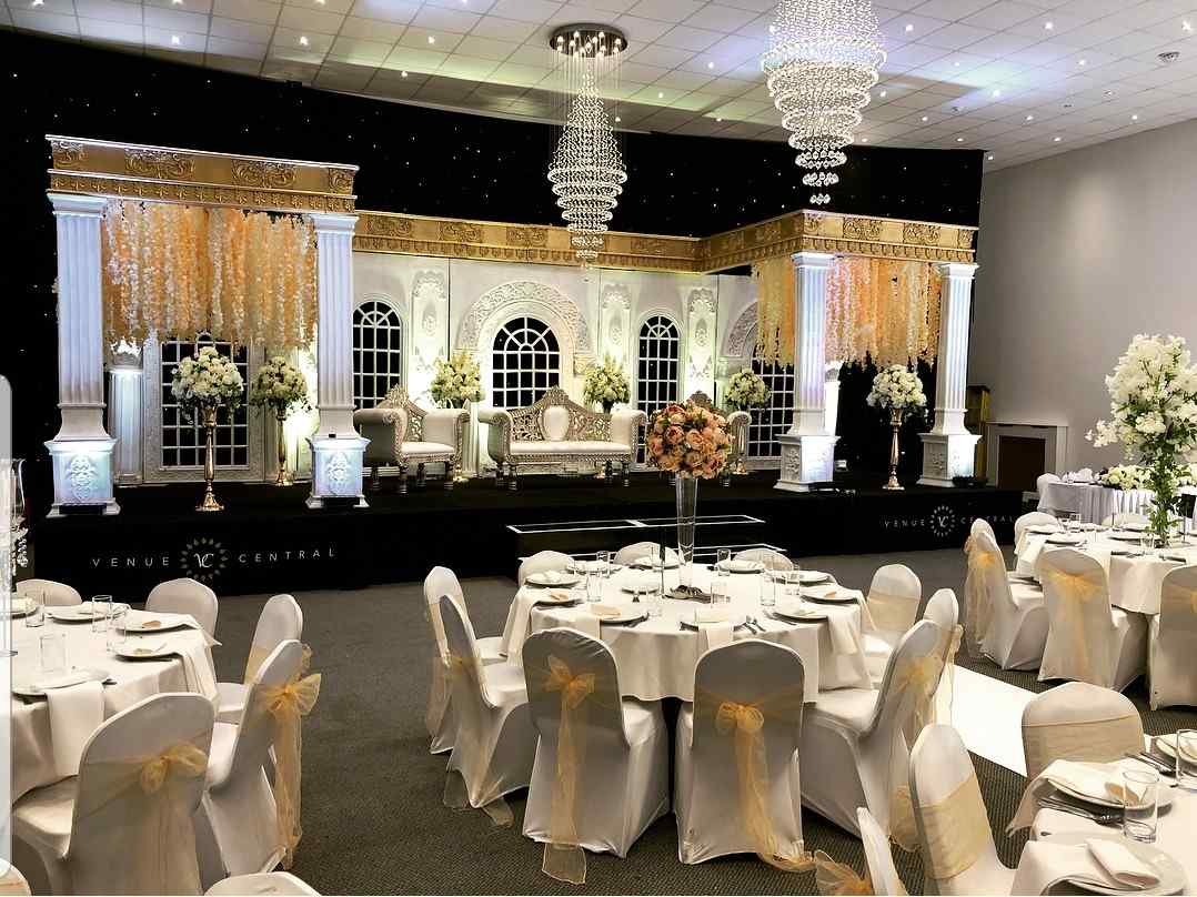  Regal Ivory Wedding Stage