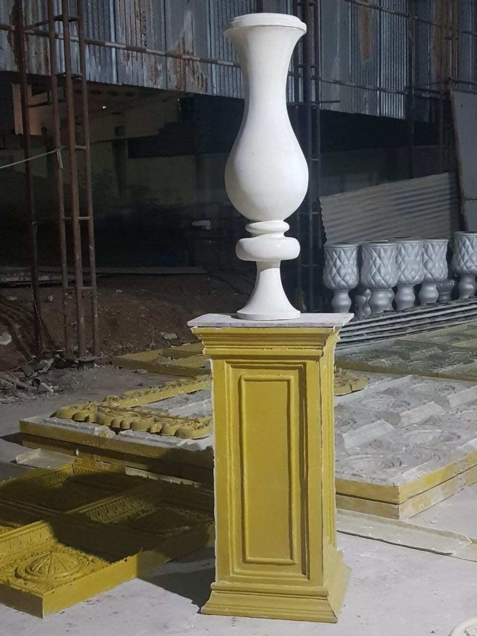 Elegant Urn Pedestal Accent