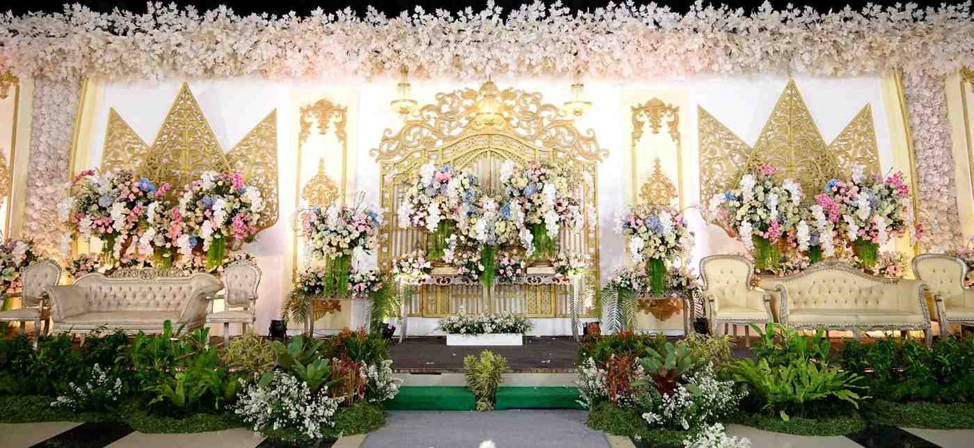 Grand Royal Floral Palace Stage