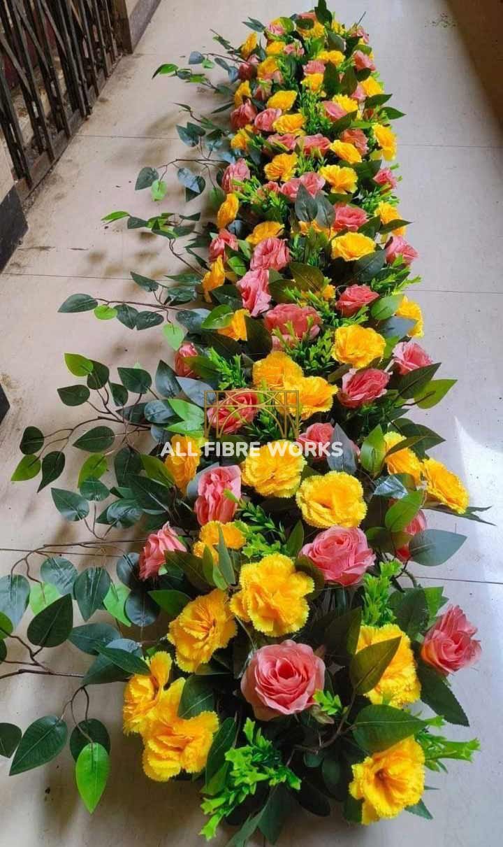 Vibrant Garden Rose Garland