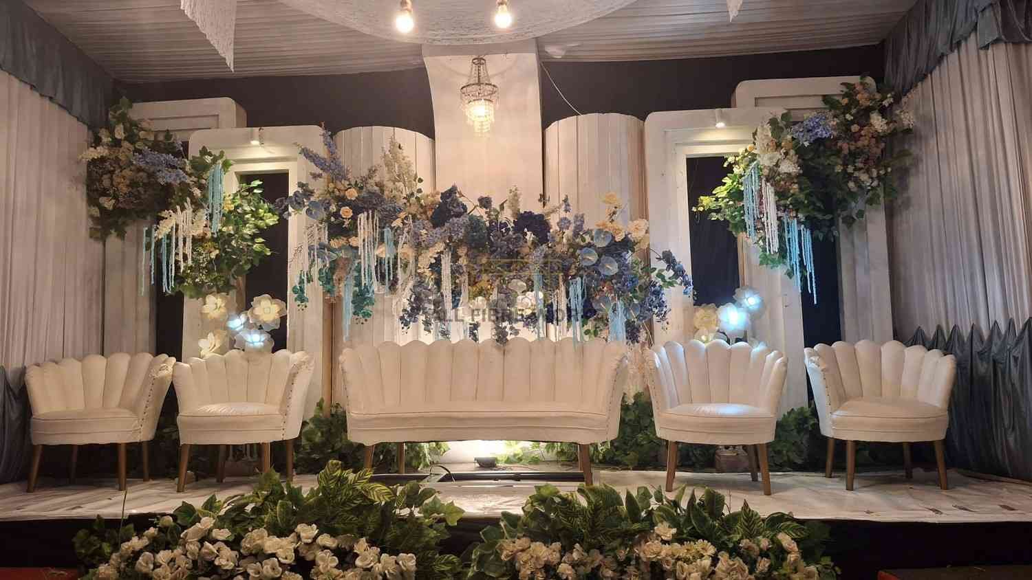 Midnight Bloom Lounge Stage