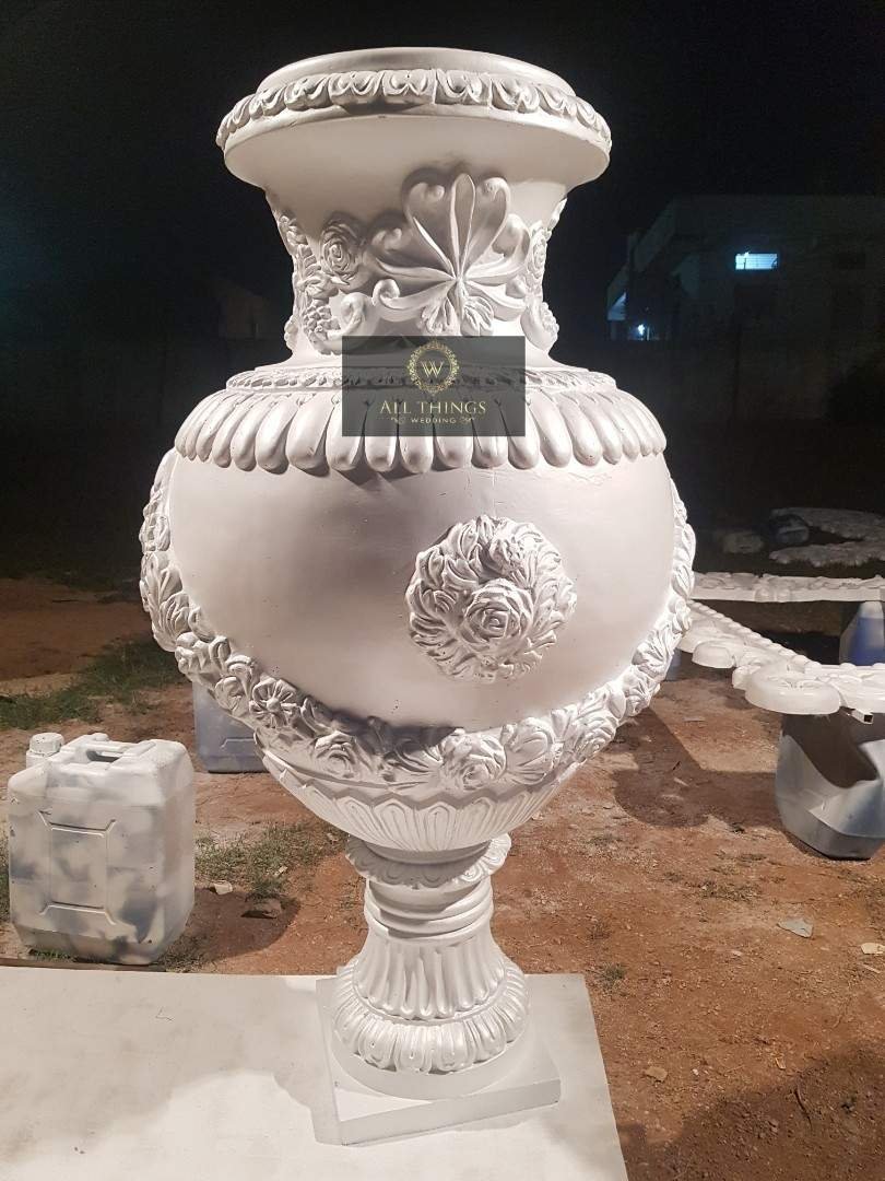 Regal Rose Relief Urn